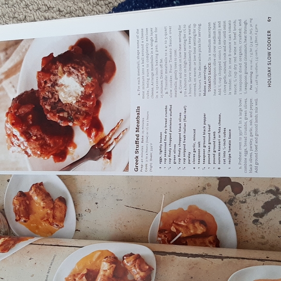 Bundle of Cookbook Magazines...Holiday Baking & Holiday Slow Cooker - Picture 16 of 16